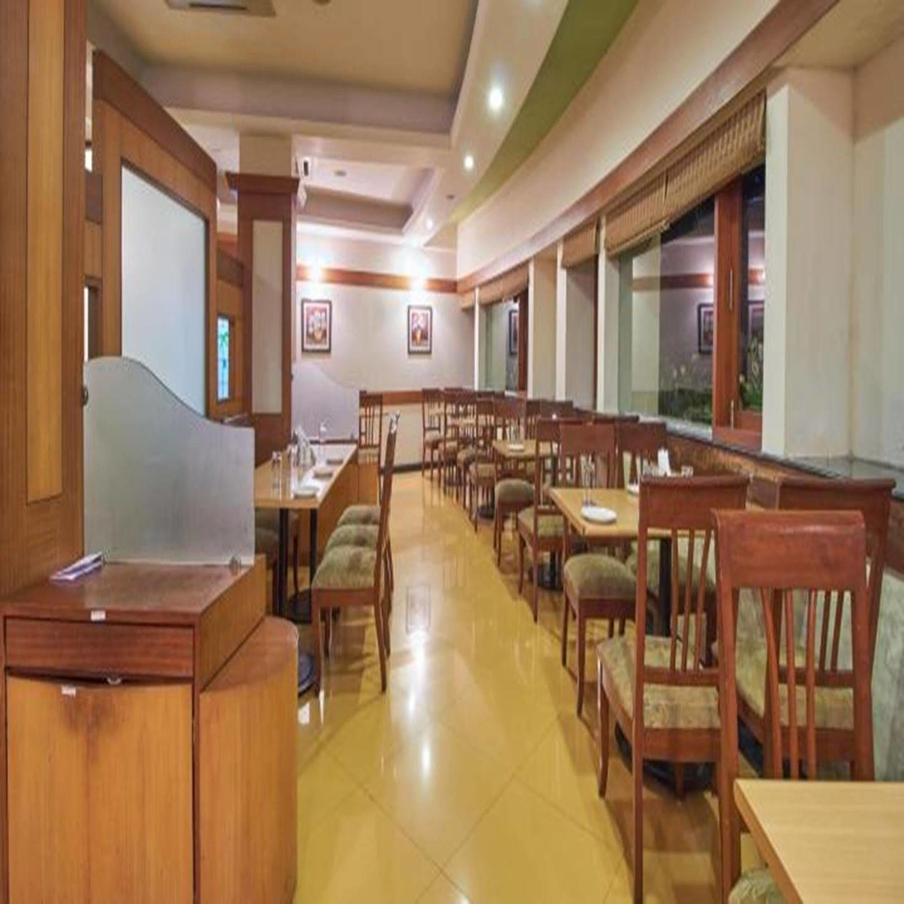 Sahil Sarovar Portico Lonavala Exterior photo