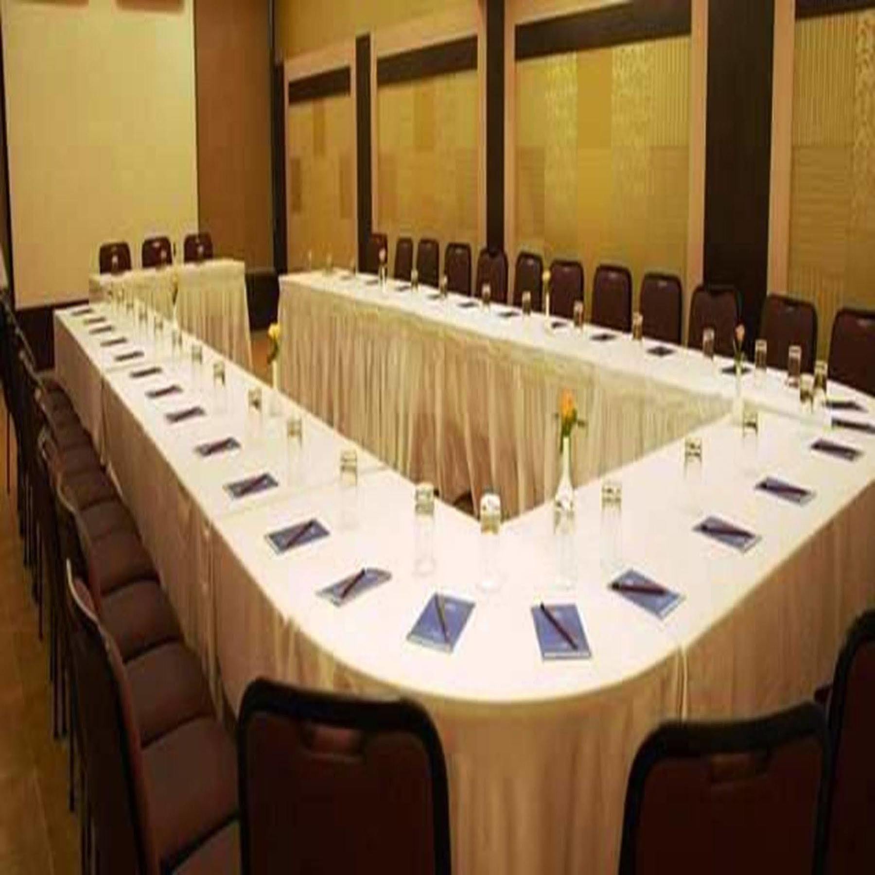 Sahil Sarovar Portico Lonavala Exterior photo